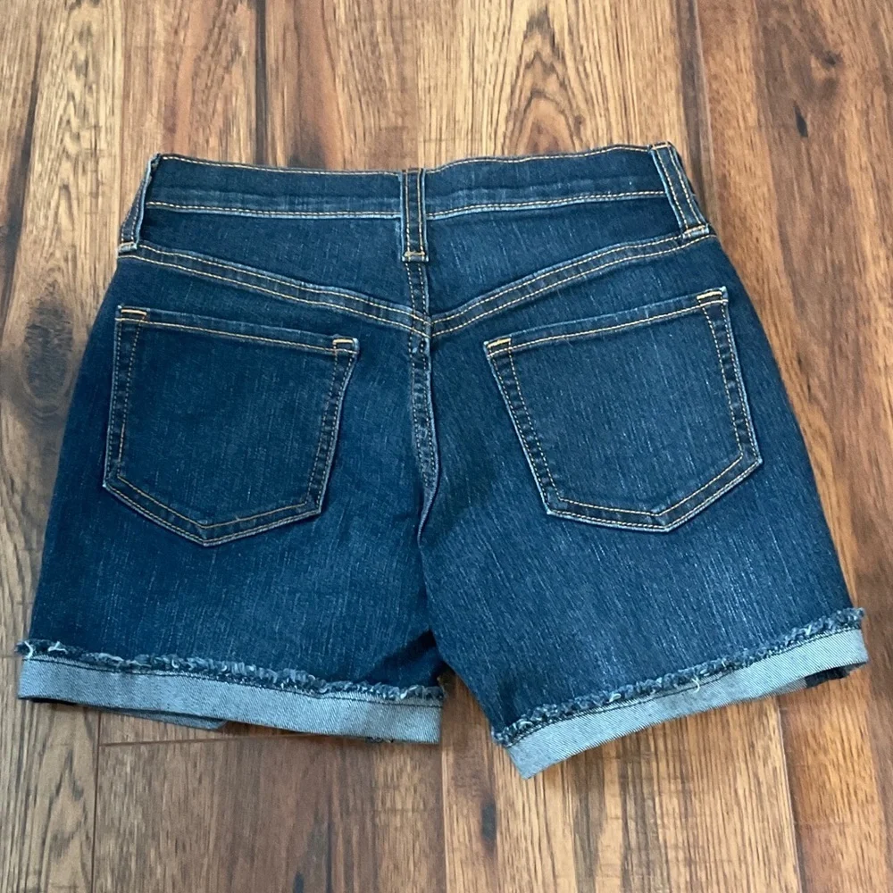 Old Navy Girls high adjustable Jean Shorts - Dark Wash - Picture 3 of 3